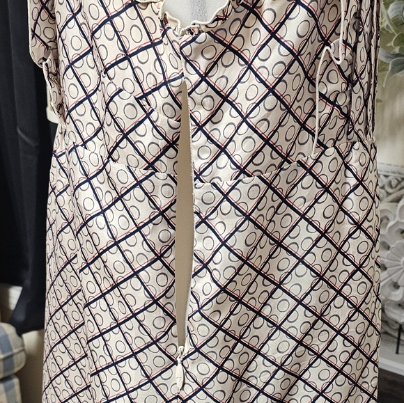 JUICY COUTURE | 100% SILK BELTED SERVANT DRESS - Picture 11 of 16